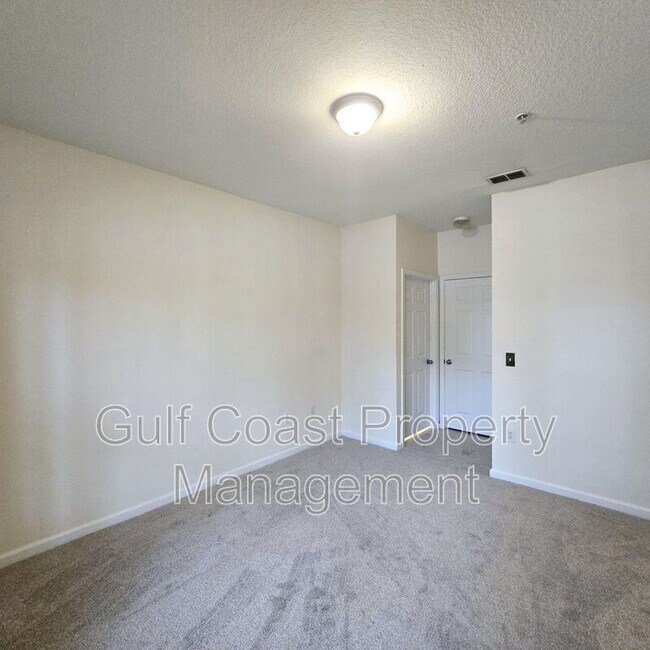 Building Photo - 4802 51st St W