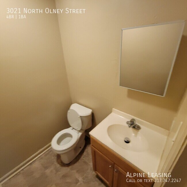 Building Photo - 3021 N Olney St