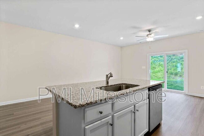Building Photo - 29 Paddington St