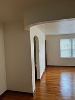 Building Photo - 6211 Eichelberger St