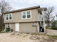 Building Photo - La Clede Properties