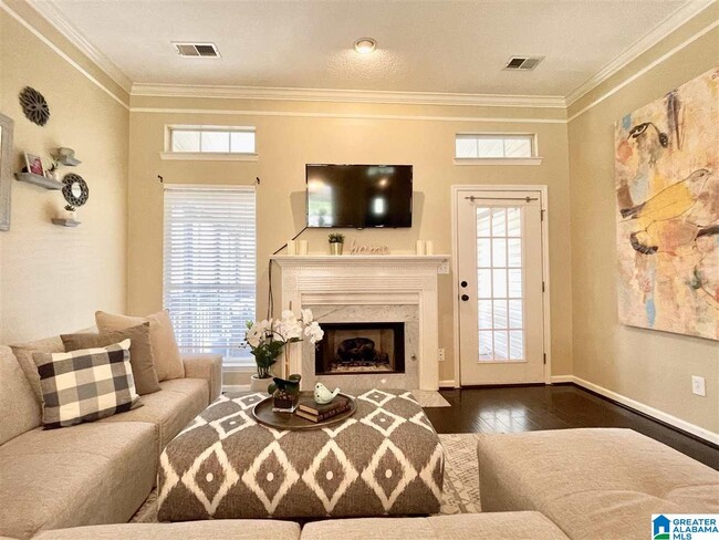 Building Photo - 151 Stratford Cir