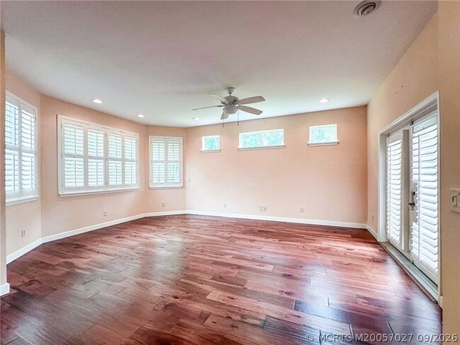 Building Photo - 521 SW Marion Ct