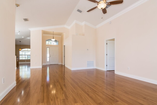 Building Photo - 25442 7 Rivers Cir