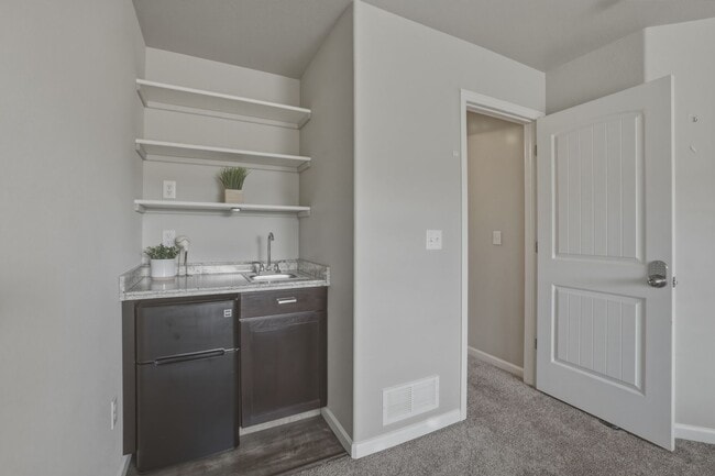 Building Photo - 2093 Birmingham Loop