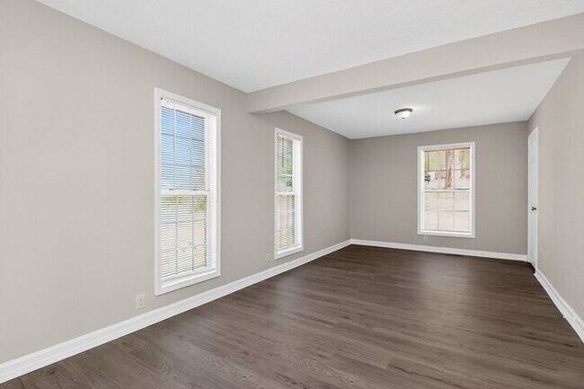 Building Photo - Updated 3BD/2BA Ranch in Lowell, NC!