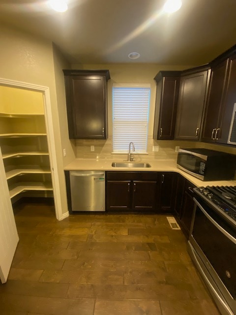 Building Photo - 11188 E 25th Dr