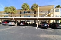 Building Photo - Spacious 2 Bed / 2 Bath Condo – 55+ Community | Largo, FL