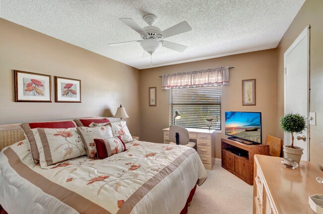 Building Photo - 7202 Golf Colony Ct