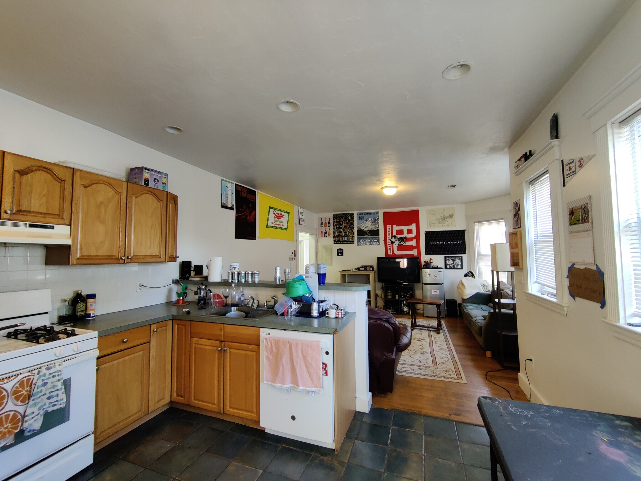 Building Photo - 51 Gardner St