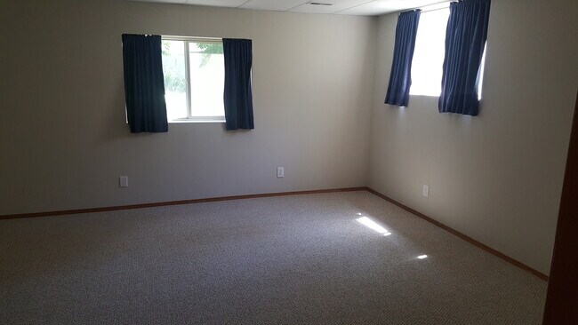 Building Photo - 4321 S Stonington Ln