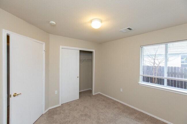 Building Photo - 14009 Briarcreek Loop