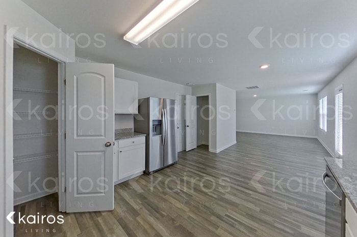 Building Photo - 834 VISTAMOUNT PATH