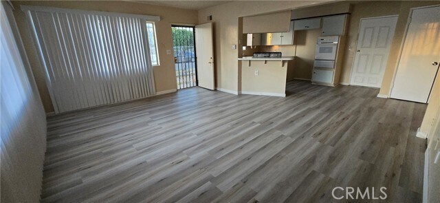 Building Photo - 3856 W 113th St