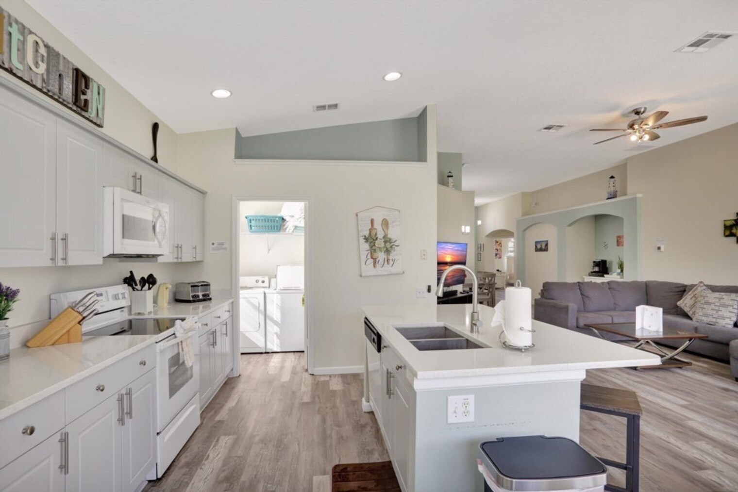 Building Photo - 2227 Wyndham Palms Way