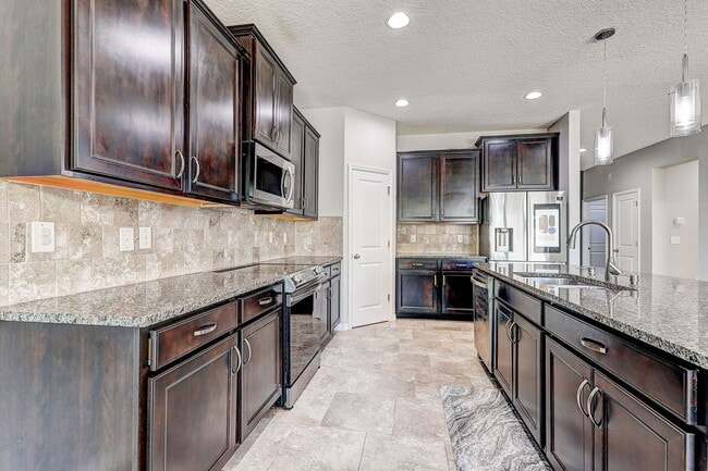 Building Photo - 32848 Sand Creek Dr