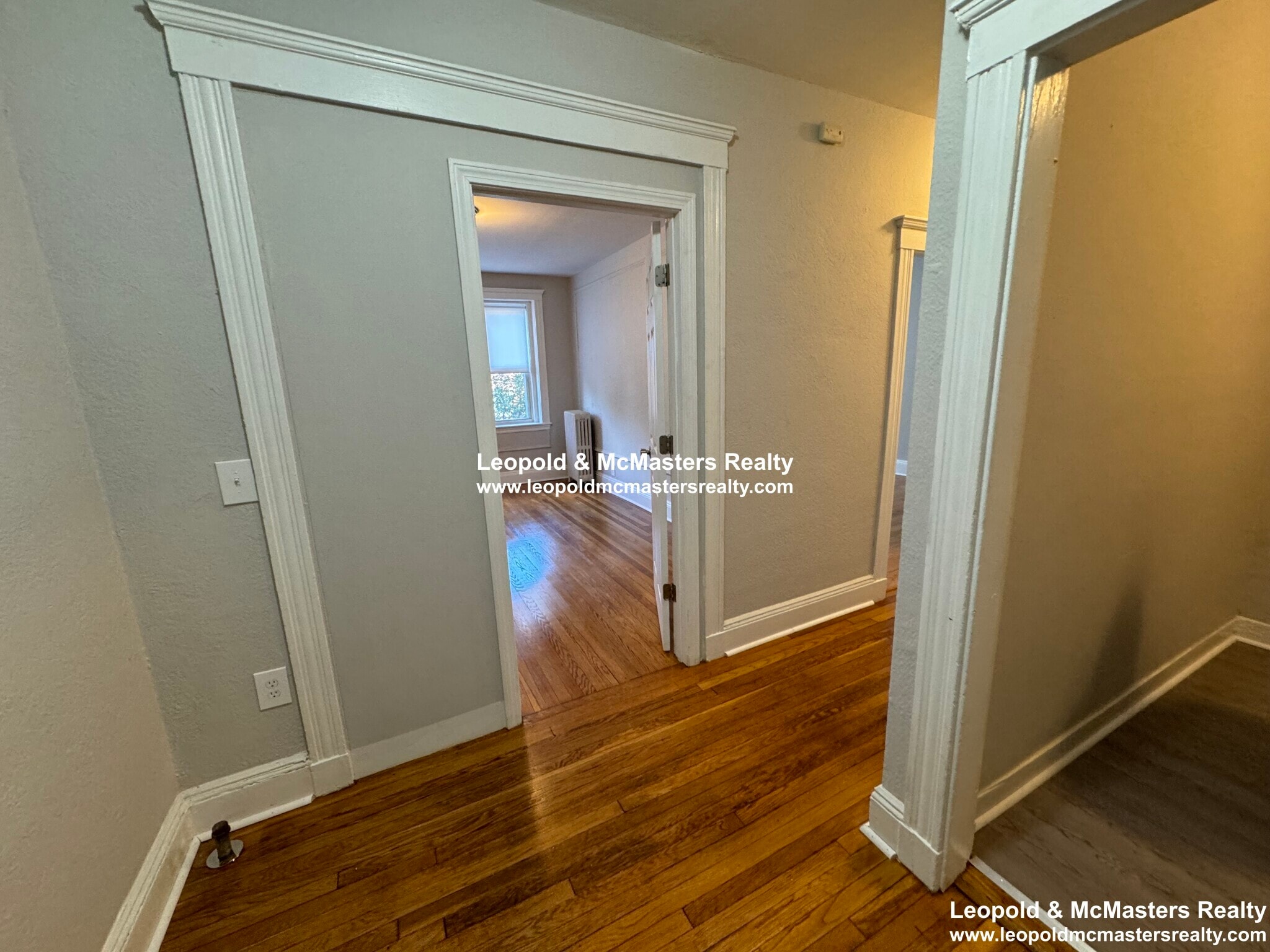 Building Photo - 45 Ashford St