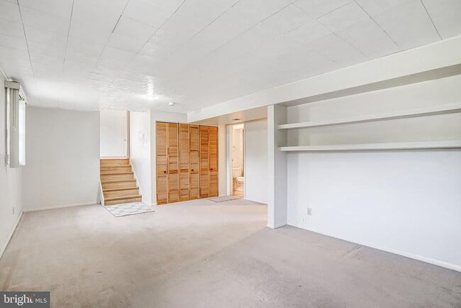 Building Photo - 1803 E Beech Rd