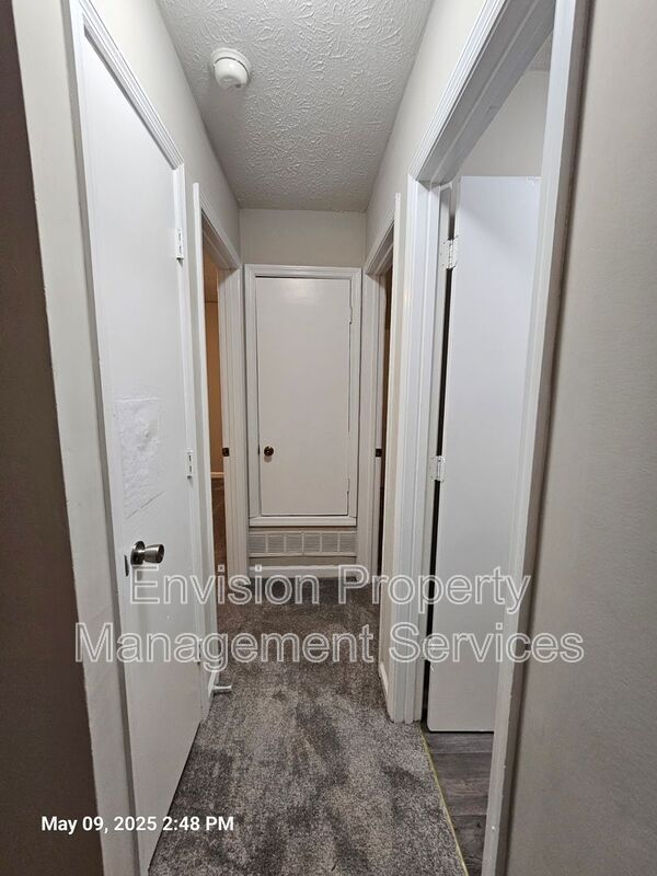Building Photo - 111 Jay Ln