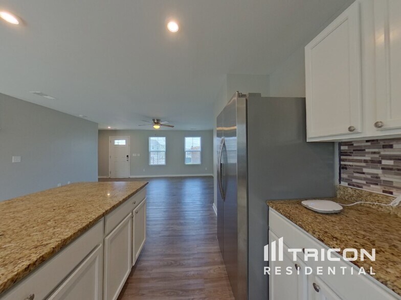 Building Photo - 1413 Kobuk Vly Ct