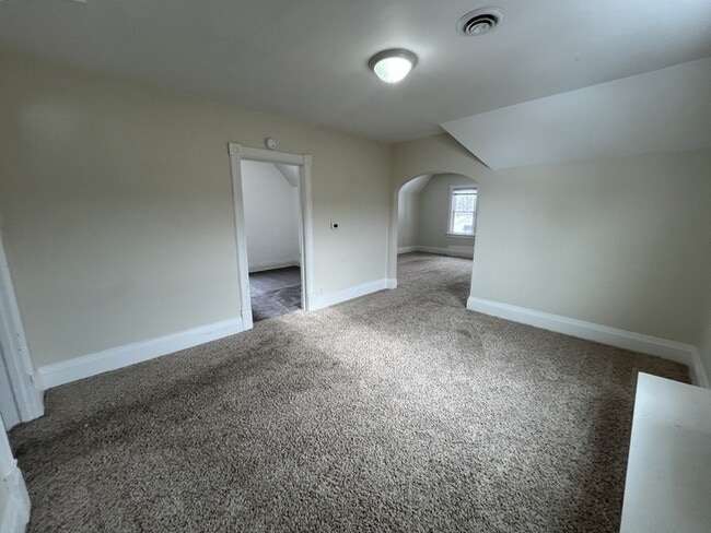 Building Photo - 722 S 22nd St