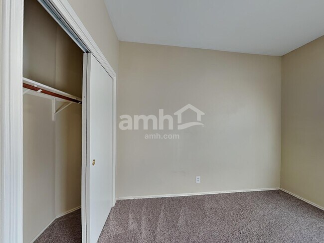 Building Photo - 2326 Loquat Ln