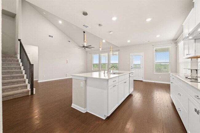 Building Photo - 17708 Zinfandel Dr