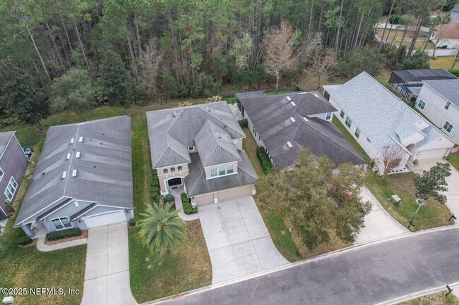 Building Photo - 129 Thornloe Dr