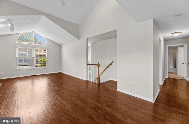 Building Photo - 3204 Danbury Ct