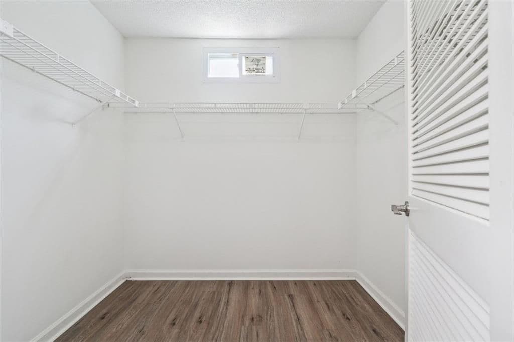 Building Photo - 5320 Kelleys Creek Dr