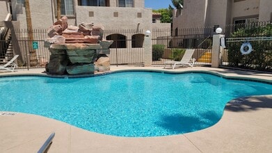 Building Photo - Henderson: Modern 2 Bed/2 Bath Condo with 2 Car Garage, Community Pool, Spa, and Clubhouse