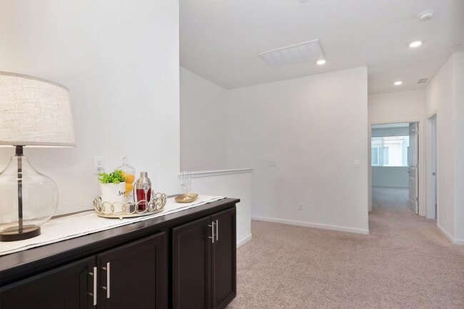 Building Photo - Now Leasing – 3 Bed + Loft, 2.5 Bath (2019...