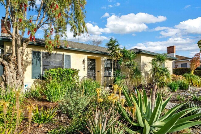 Building Photo - 4865 Lucille Pl