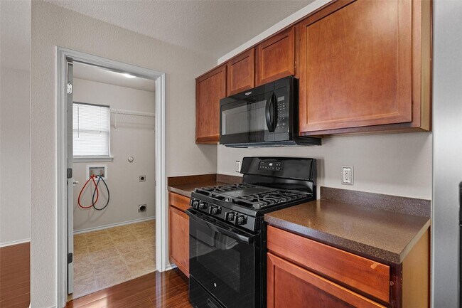 Building Photo - 15012 Parrish Ln