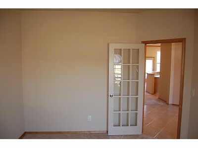 Building Photo - 721 Oak Creek Dr