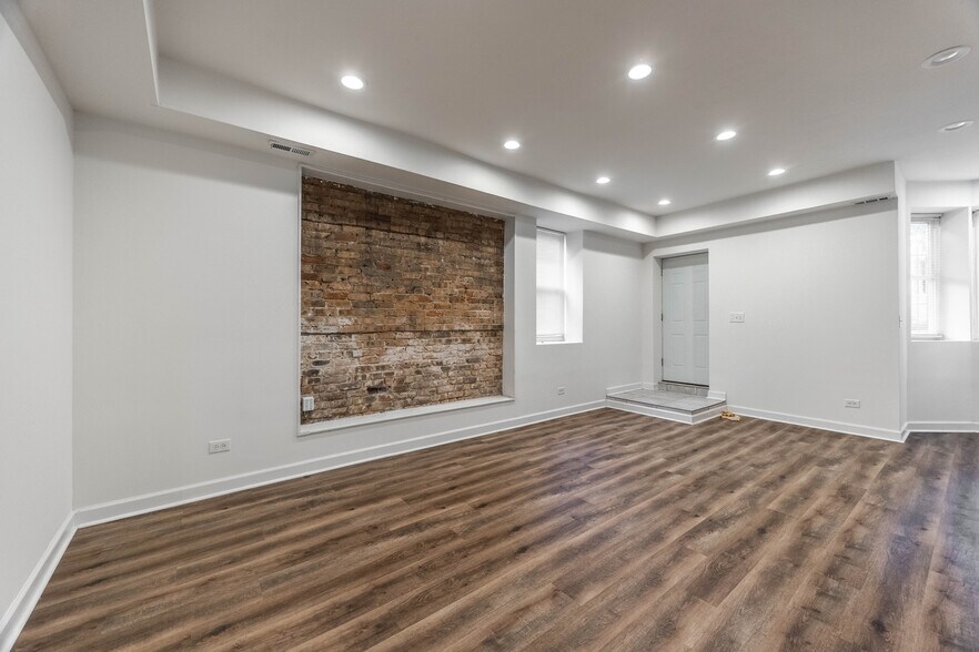 Building Photo - 2112 N Campbell Ave