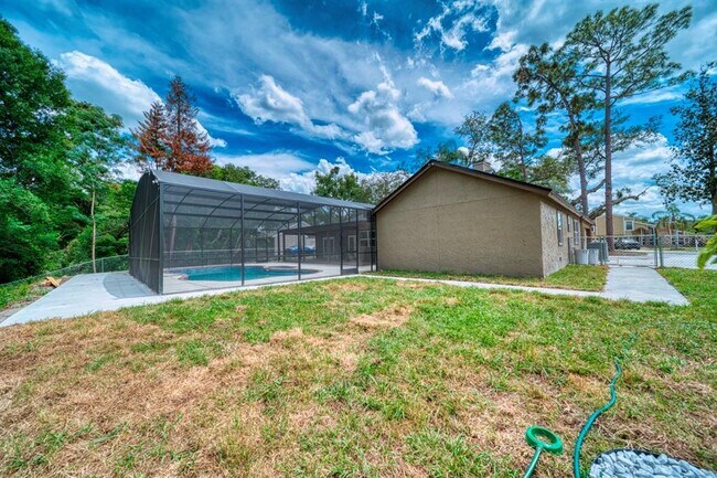 Building Photo - 1542 Sugarwood Cir