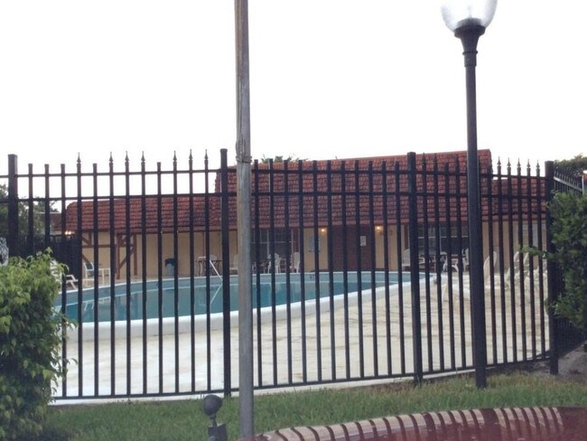 Building Photo - 9200 SW 3rd St