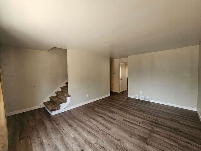 Building Photo - 13663 E Nevada Pl