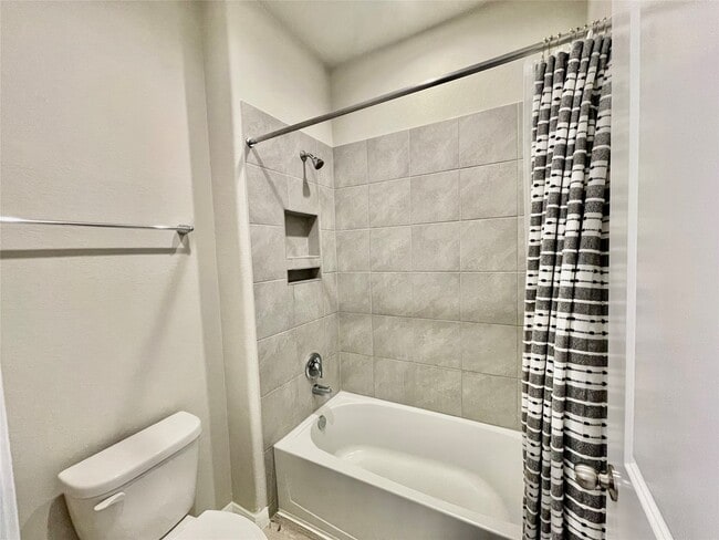 Building Photo - 23511 Villatora Dr