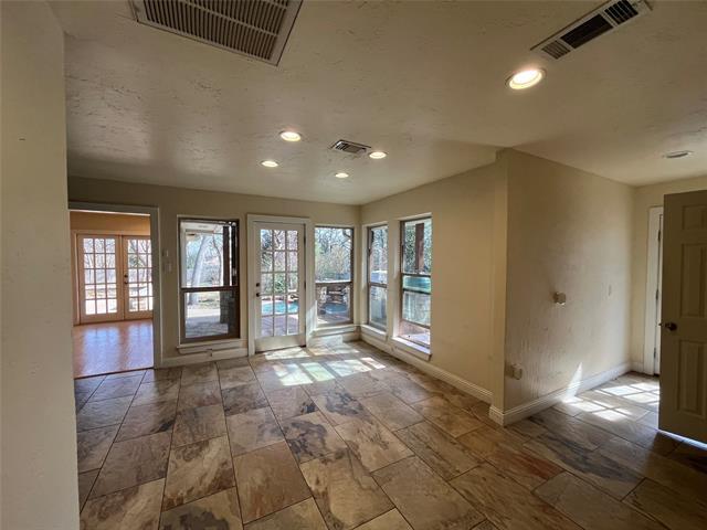 Building Photo - 525 Bent Wood Ln