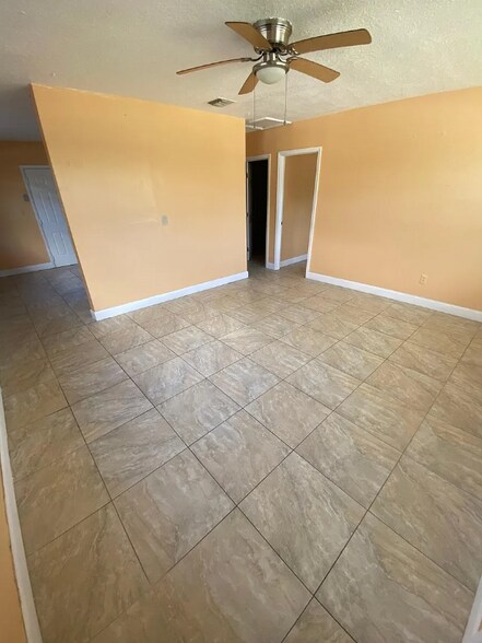Building Photo - 43 NW 183rd Terrace