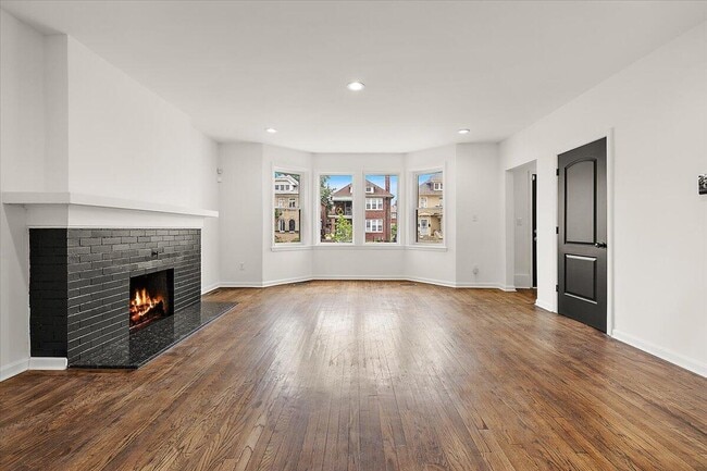 Building Photo - 2477 Hazelwood St