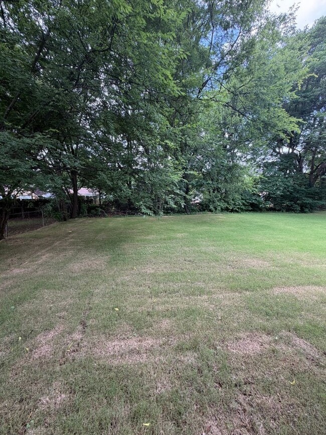 Building Photo - 1711 Golf Club Ln NW