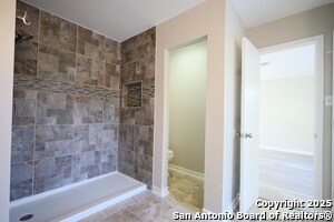 Building Photo - 9519 Braun Square