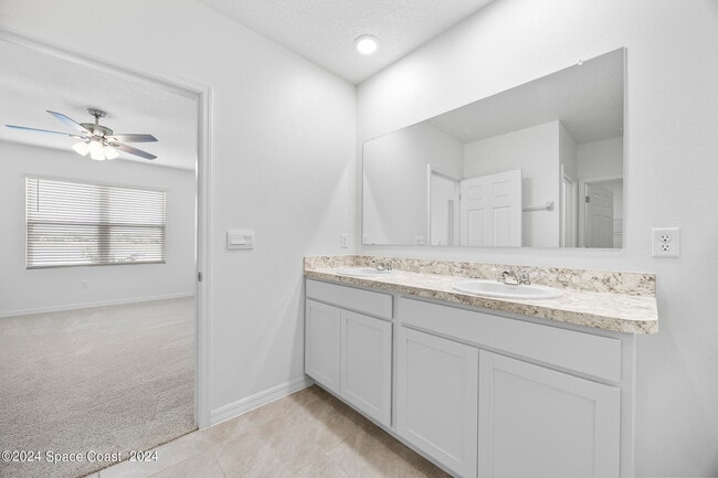 Building Photo - 1253 Dunes Ave