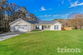 Building Photo - 623 Bowling Ln