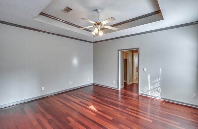 Building Photo - 340 Willow Ridge Cove