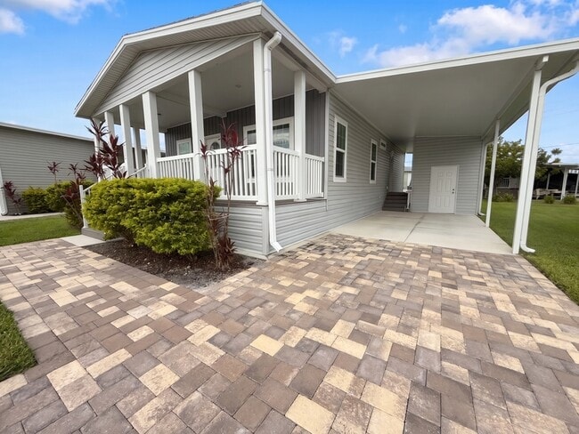 Building Photo - 20548 Polynesian Loop