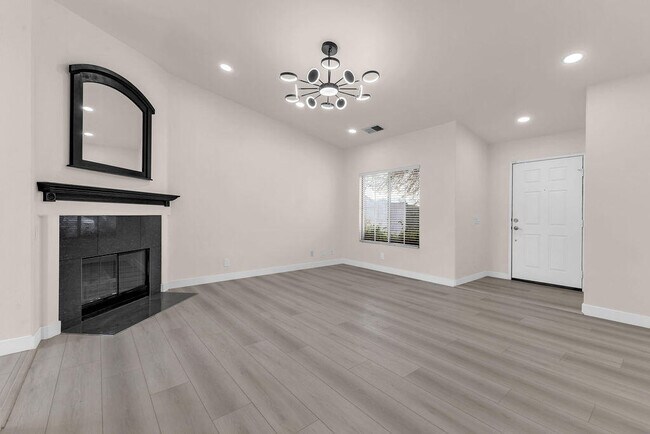 Building Photo - 83950 Avenida Serena